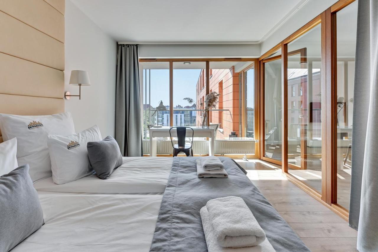 Aura - Riverside & Parking By Downtown Apartments 格但斯克 外观 照片