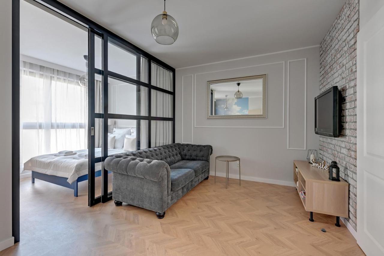 Aura - Riverside & Parking By Downtown Apartments 格但斯克 外观 照片