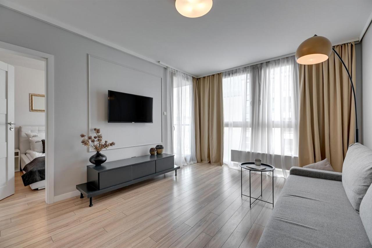 Aura - Riverside & Parking By Downtown Apartments 格但斯克 外观 照片