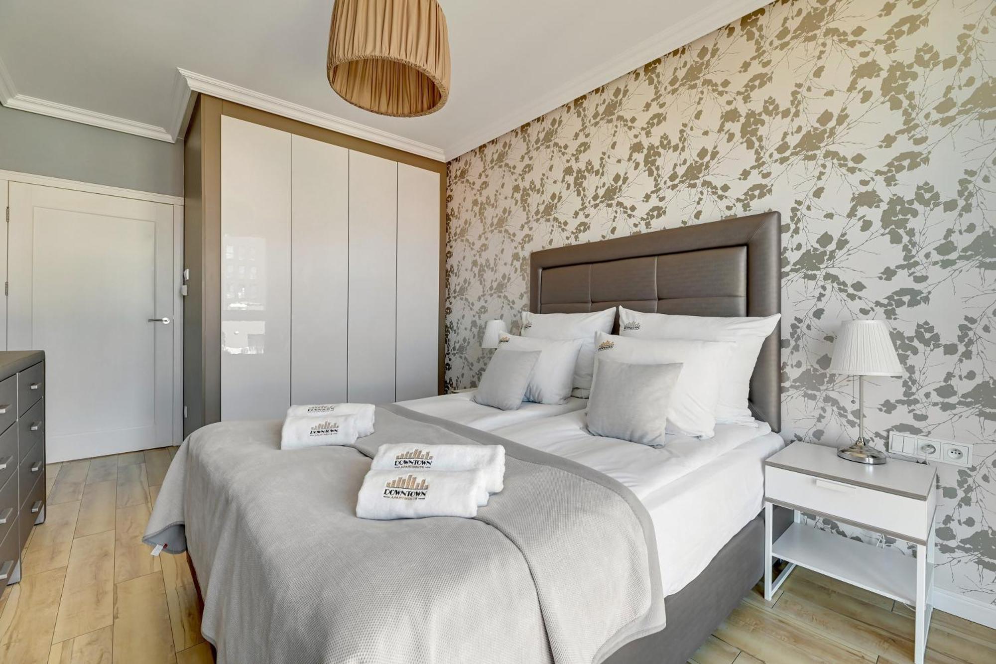 Aura - Riverside & Parking By Downtown Apartments 格但斯克 客房 照片