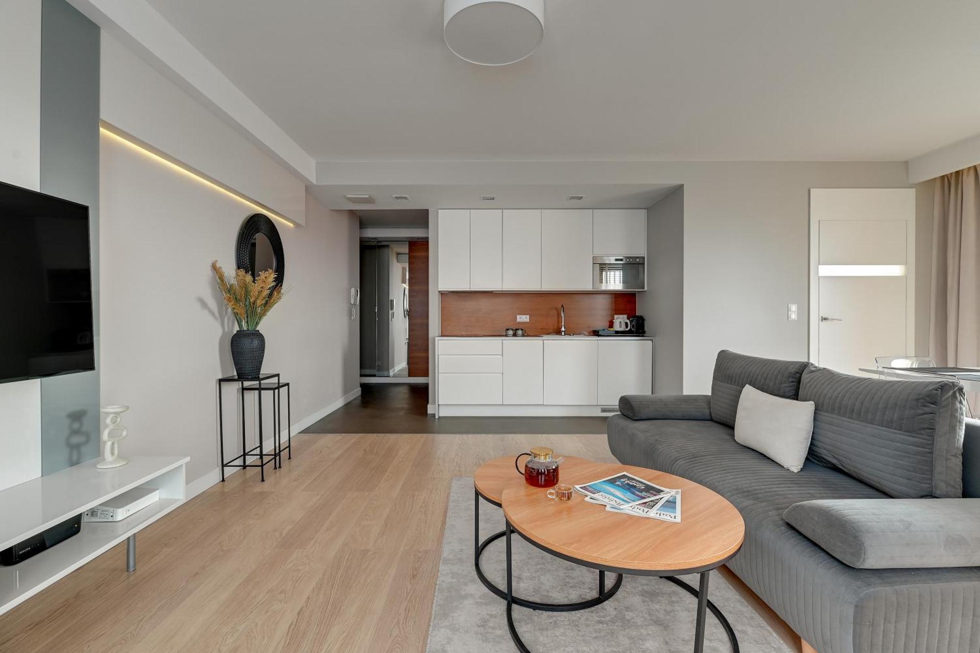 Aura - Riverside & Parking By Downtown Apartments 格但斯克 客房 照片